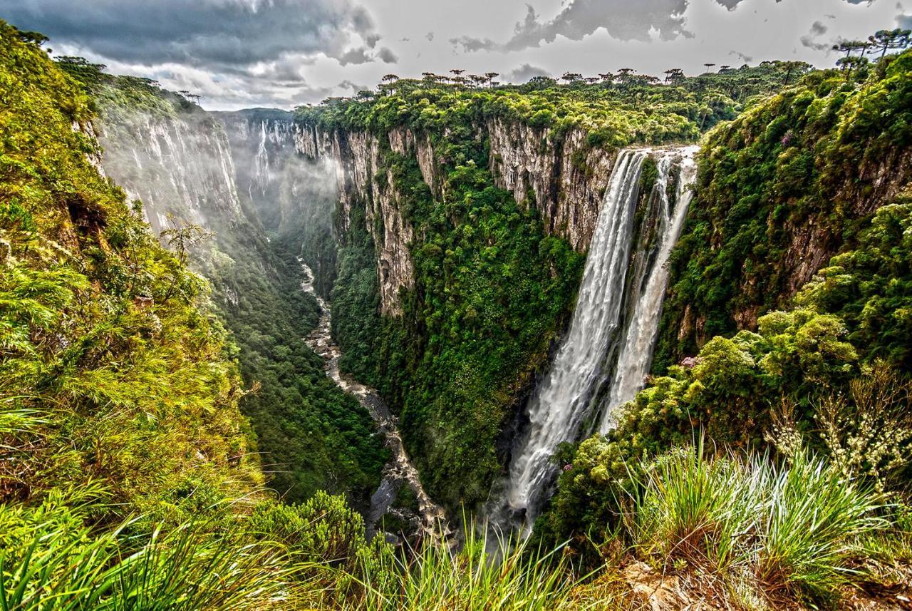 ホテル Refugio Ecologico Pedra Afiada プライア・グランデ エクステリア 写真